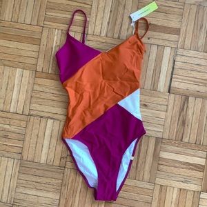 NWT Summersalt swim suit